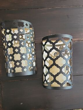Metal Lattice Wall Sconce Pair in Black - Home Accents